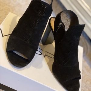 Via Spiga V-Gaze Black Suede Peep Toe Heels & Box